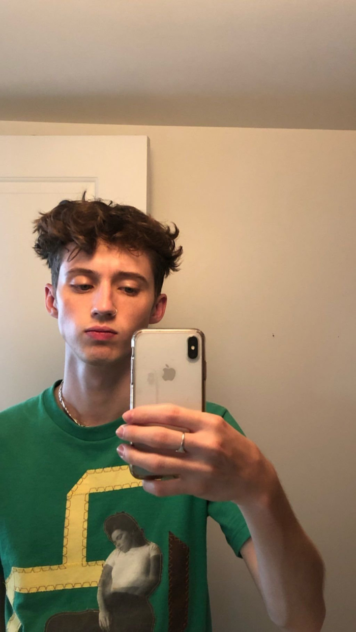 troyesivan 戳爷 壁纸 ​​​无水印