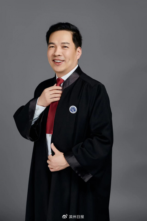周文涛律师执法律之利剑,行大道之事