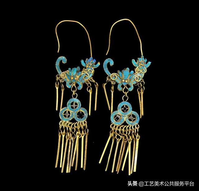 中国古代饰品的种类及发展历程|花钿|项饰|头饰|簪子|首饰_新浪新闻