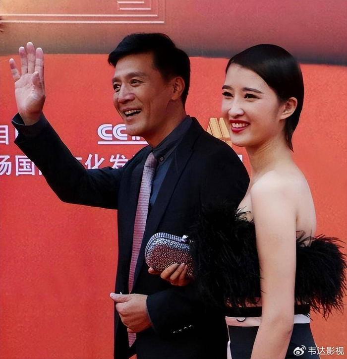 茹萍:二婚嫁刘之冰,女儿却走她老路,晚年带孩子成“金牌姥姥”|刘之冰|茹萍|上官婉儿|奚望|武则天_新浪新闻