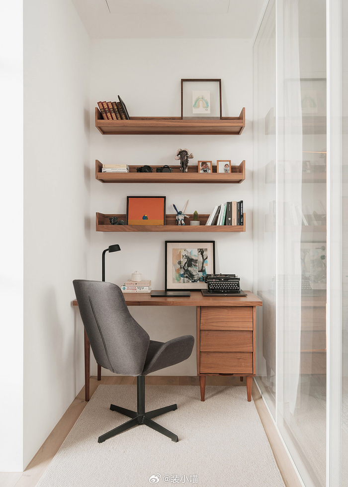 书房书桌设计一角