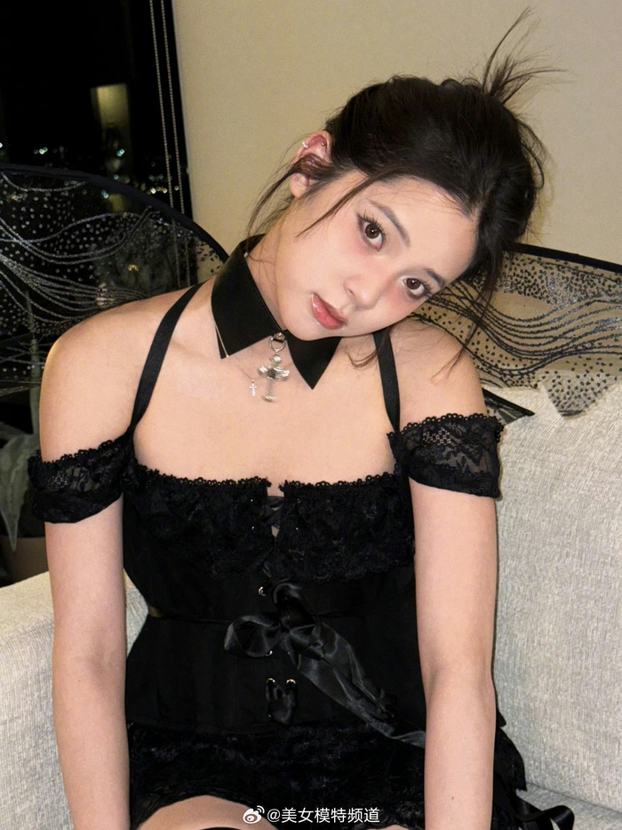 欧阳娜娜暗黑天使