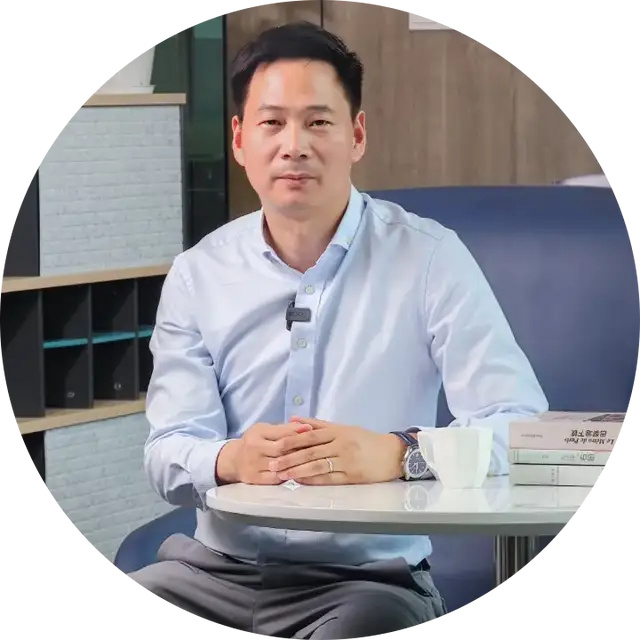 二,评审嘉宾介绍