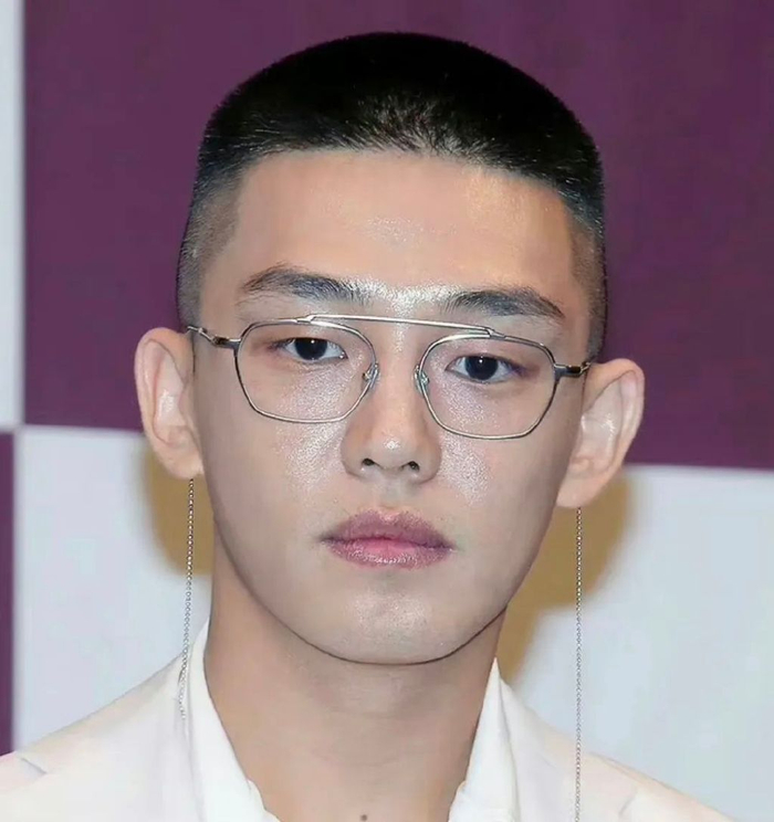 郑恺四胎?王诗龄花钱买学历?刘亚仁逼人xd?lisa跳脱衣舞?