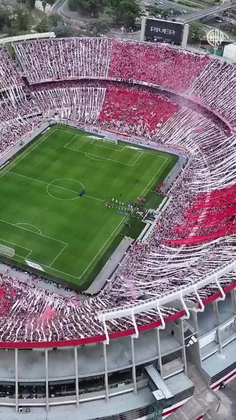 看台丨河床主场迎战博卡窒息的气氛