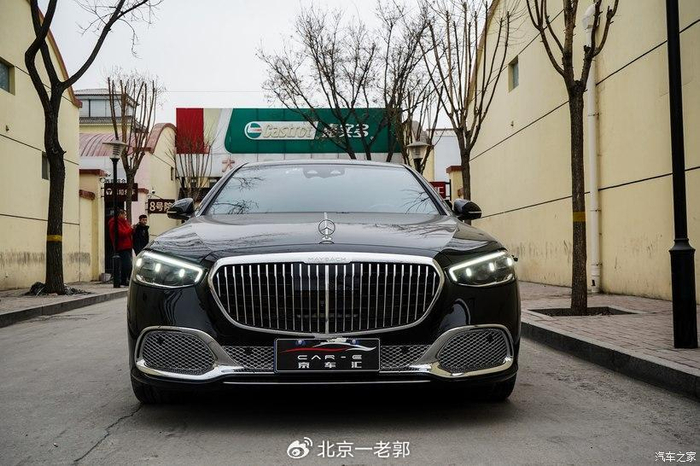 迈巴赫升级原厂680前脸格栅网 原厂米色四座,效果不一般|原厂|迈巴赫