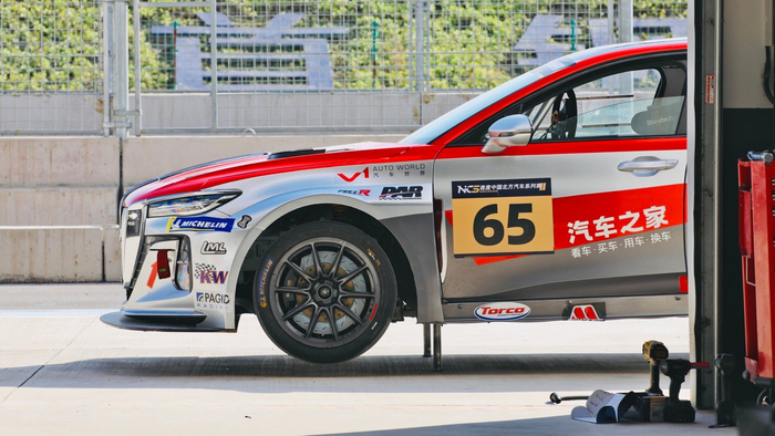 红旗h5赛车耐久测试顺利结束