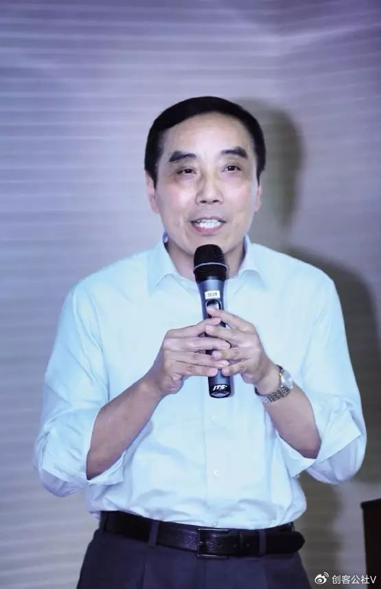 506亿的江苏“大基金”正式开投！南京的人形机器人，开始“抢跑”|融资|埃斯顿|南京市|吴波|工业机器人_新浪新闻
