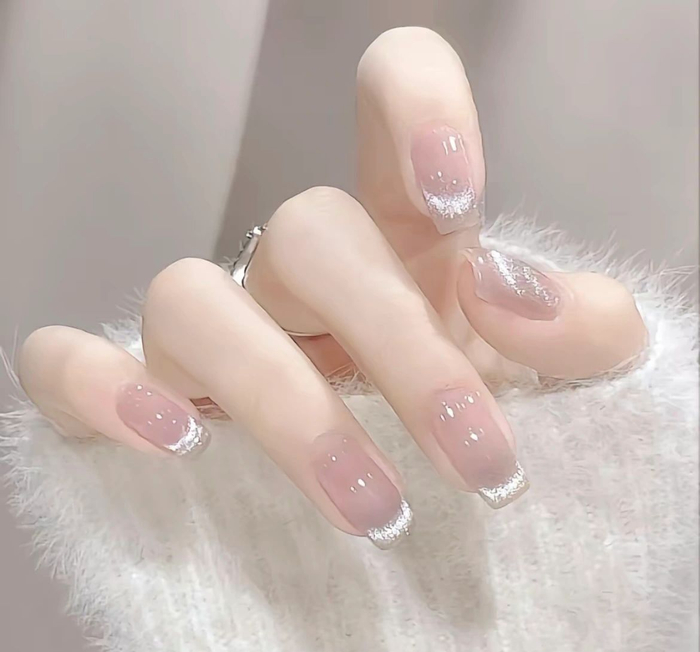 猫眼美甲真的漂亮又温柔