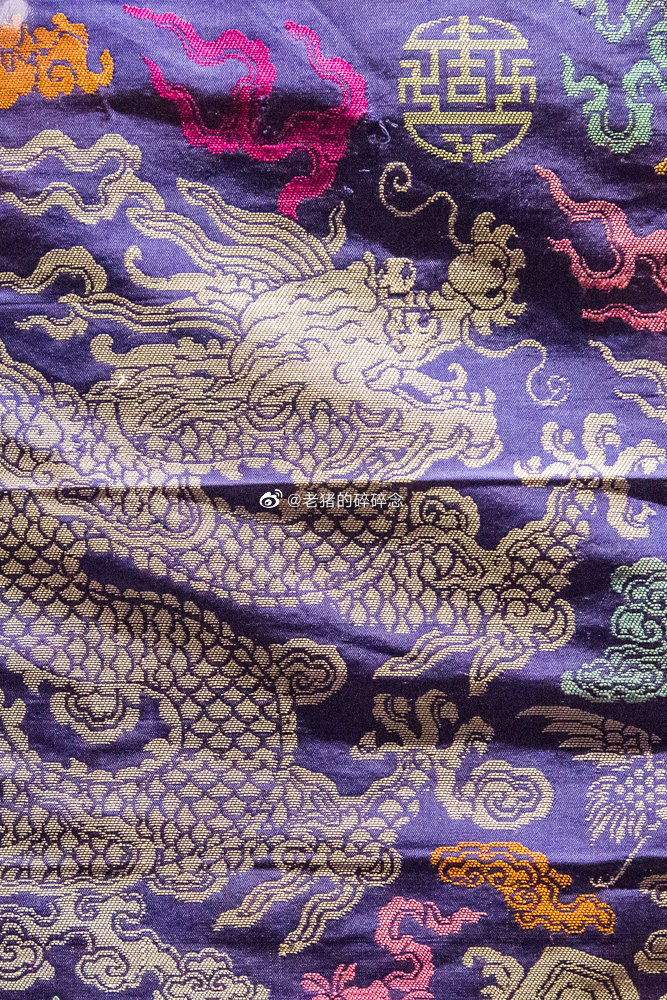 清代蓝绸妆花蟒袍及细节 吉服袍 中国国家博物馆藏__财经头条