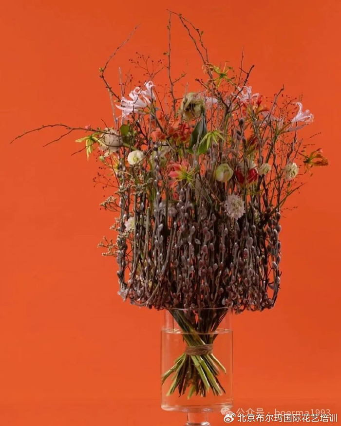 架构花艺是线条的艺术