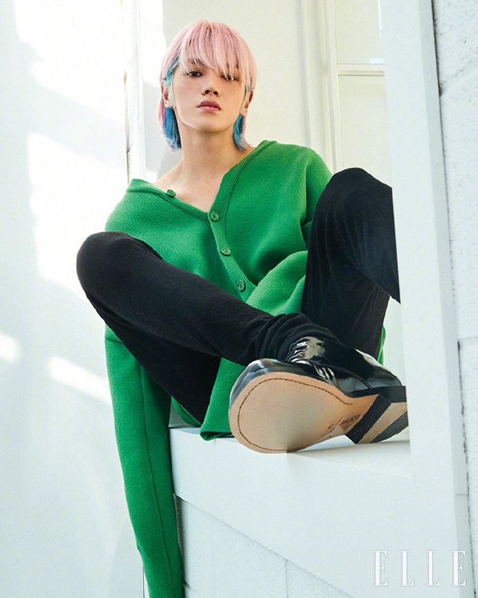 李泰容ellekorea九月刊封面画报