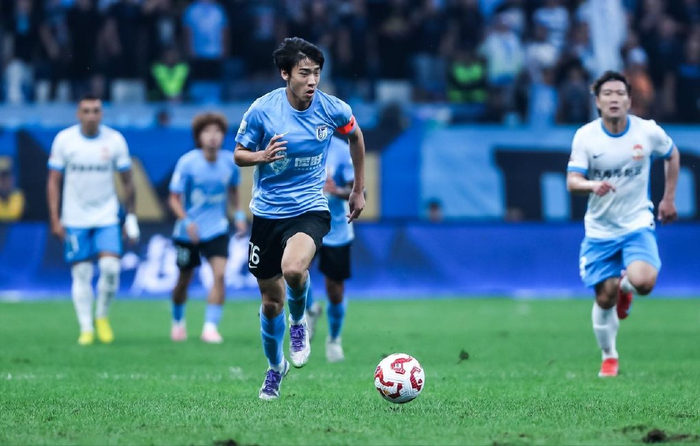 大连英博遭误判！从难度极大到角度有限，这次终于没借口了！