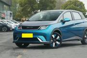 又一国产车成功了，月销近3万辆，最高续航420km，实拍比亚迪海豚