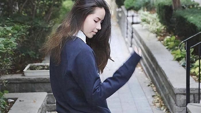 和老公吵架他打我一巴掌，现在要离婚我该要孩子还是房子