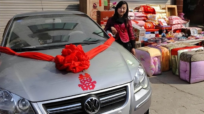 一个扎心的真相,现在很多的农村家庭,都结不起婚了