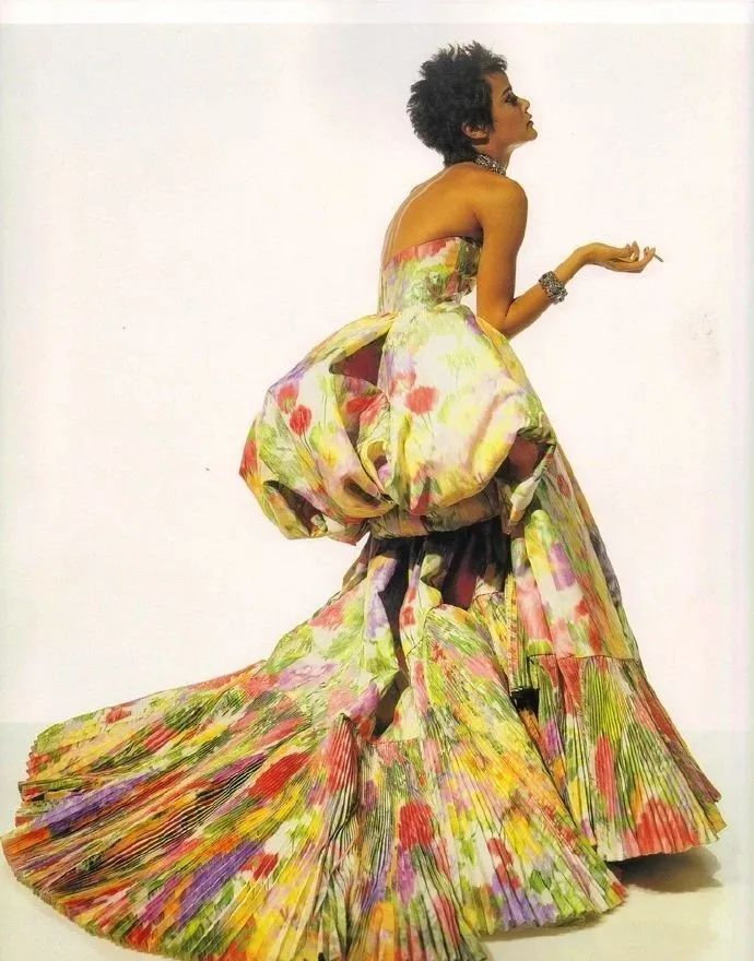 迪奥历代设计师,创造无限辉煌