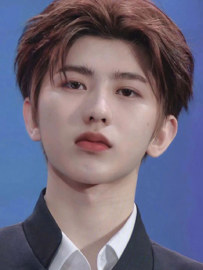 杨幂虞书欣王鹤棣蔡徐坤宋威龙刘昊然