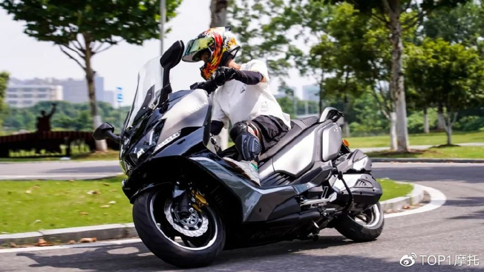 大踏板中的移动大沙发赛科龙rt3旅行版实测太适合跑长途了