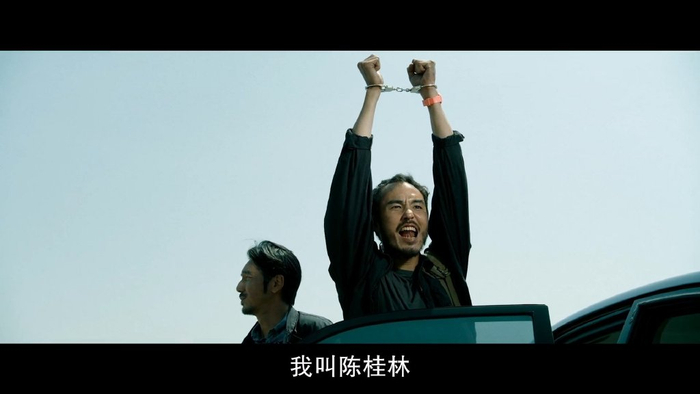 阮经天在电影中给人印象最深刻的,是贯穿全场的七次微笑.