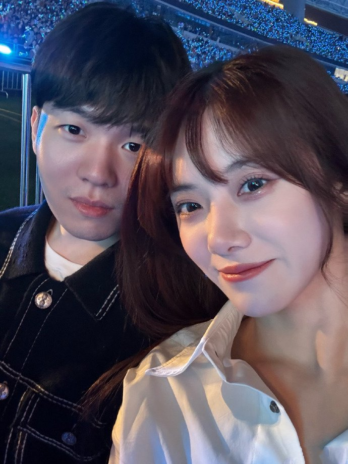 lpl选手女朋友大盘点,一个比一个漂亮图一到九分别是uzi,rookie,doinb