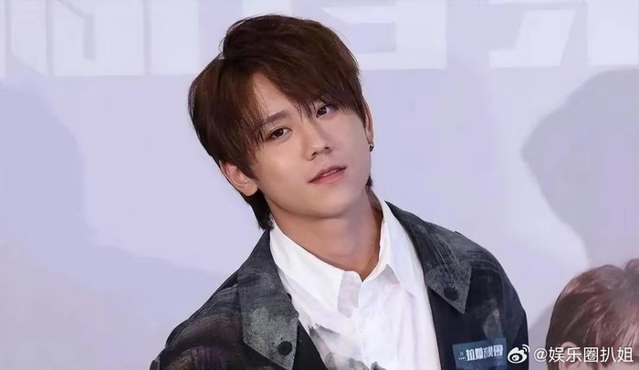 据悉mirror姜涛出席活动担任表演嘉宾