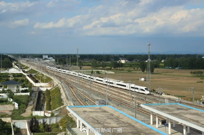 南阳市|列车|高铁_新浪新闻