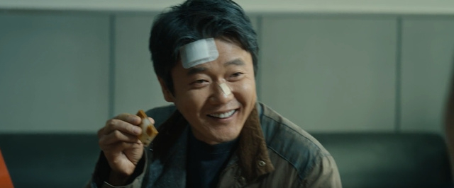 戏骨聚集,尺度超大,五百导演的这部扫黑题材新片,要火遍全国!