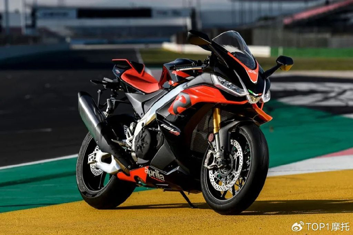 品牌阿普利亚宣布官降,公升级v4车型,rsv4 1100 factory原价248,800元