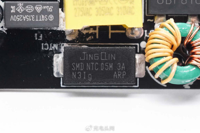拆解报告mcdodo麦多多70w2a2c六合一氮化镓快充插座ch459