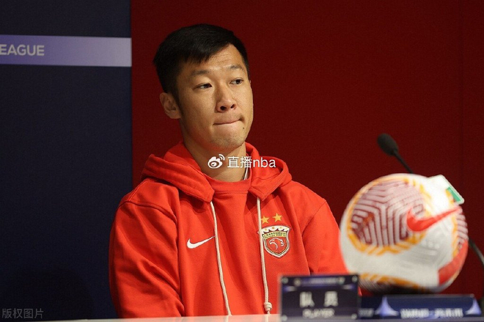 徐新做出职业生涯重要决定,已为离开上港队提前找好后路|徐新|上海