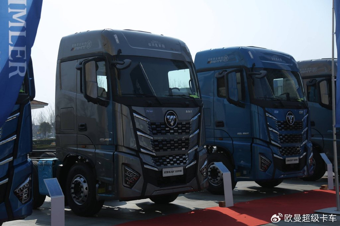 以"潮流科技"赋能的欧曼est星辉版自动挡重卡,携安全,舒适,品质,节油