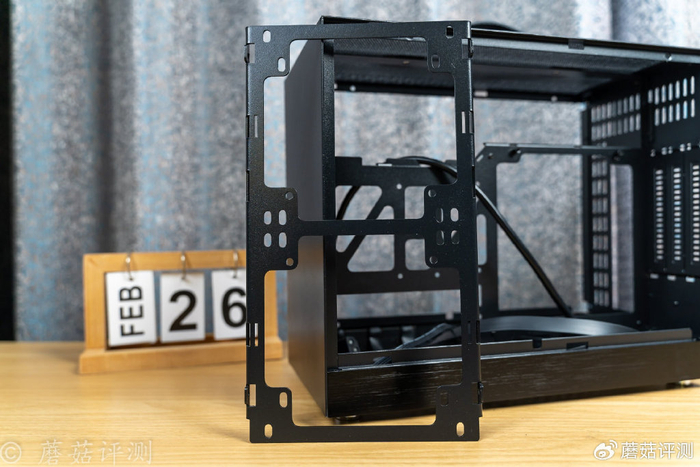 适配280一体水,轻松按住13700k,闪鳞s500v2黑色mesh手提itx机箱评测