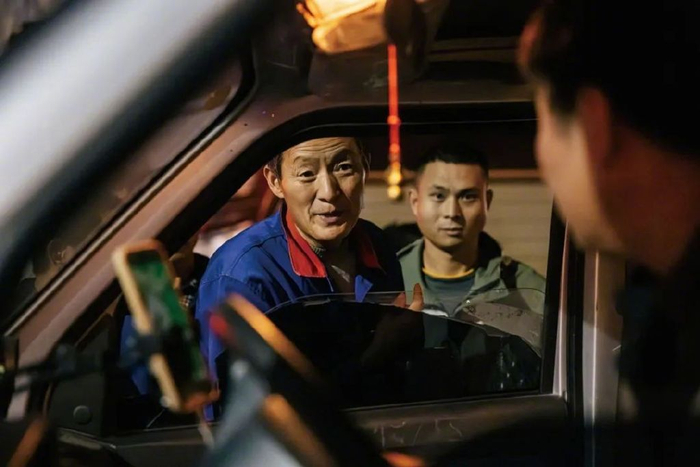 临时工真相,"那些车里的有钱人,现金未必有你多"|临时工_新浪新闻