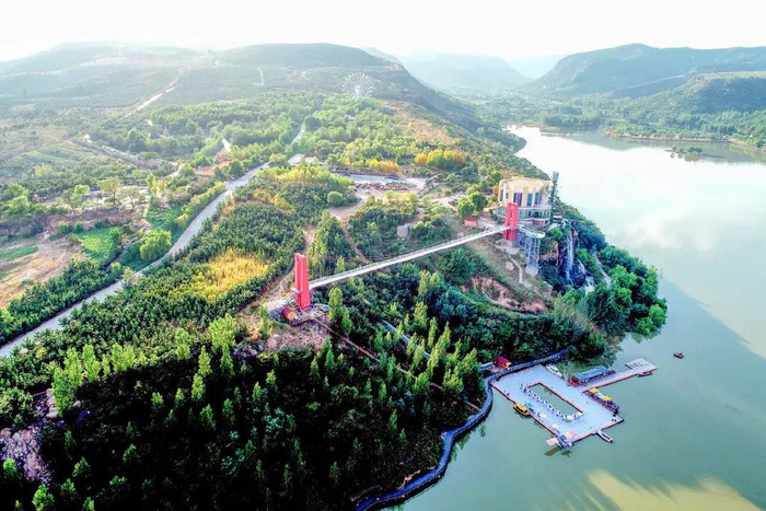 带上ta,开启一场时尚之旅吧~|雪山彩虹谷|地下大峡谷|临沂_新浪新闻