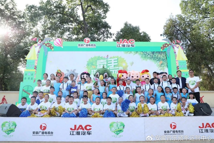 的十多年里,"牵手"已经走过了省内40多所留守儿童集中的乡村中小学