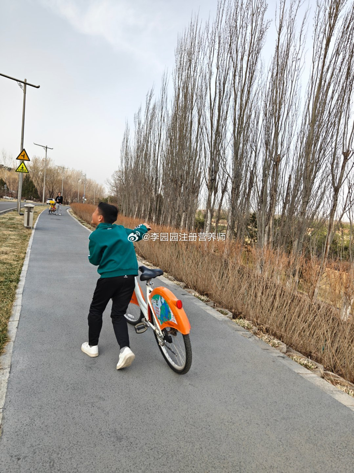 瑞哥带头坐市郊铁路s5线从清河来到雁栖湖