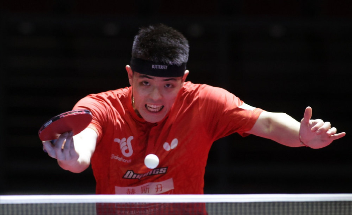 16岁直板新星出局!邱党晋级男单八强,有望再战马龙