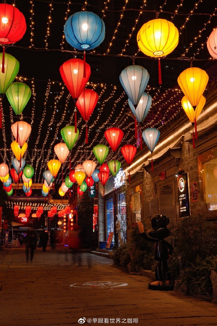 南京市熙南里历史文化街区,成功入选"水韵江苏·这里夜最美"十佳夜景.