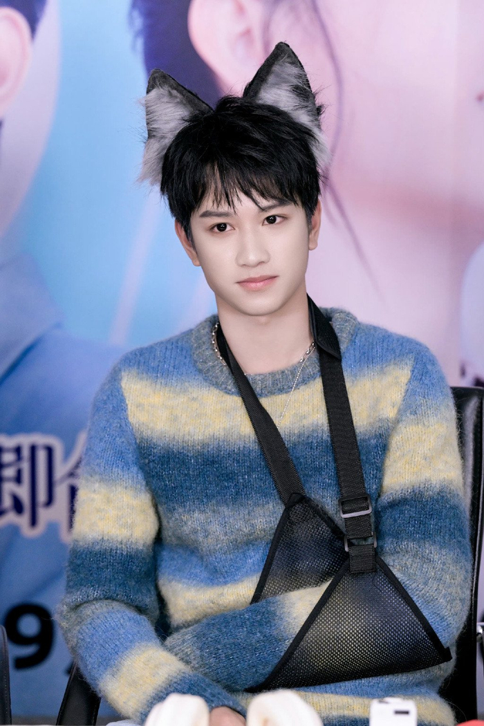 敖子逸也太优秀了怪不得会收到男粉丝表白这反应也是太搞笑了