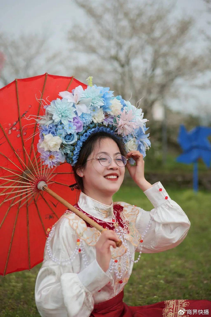 来江山如画赴一场樱花与汉服的约会