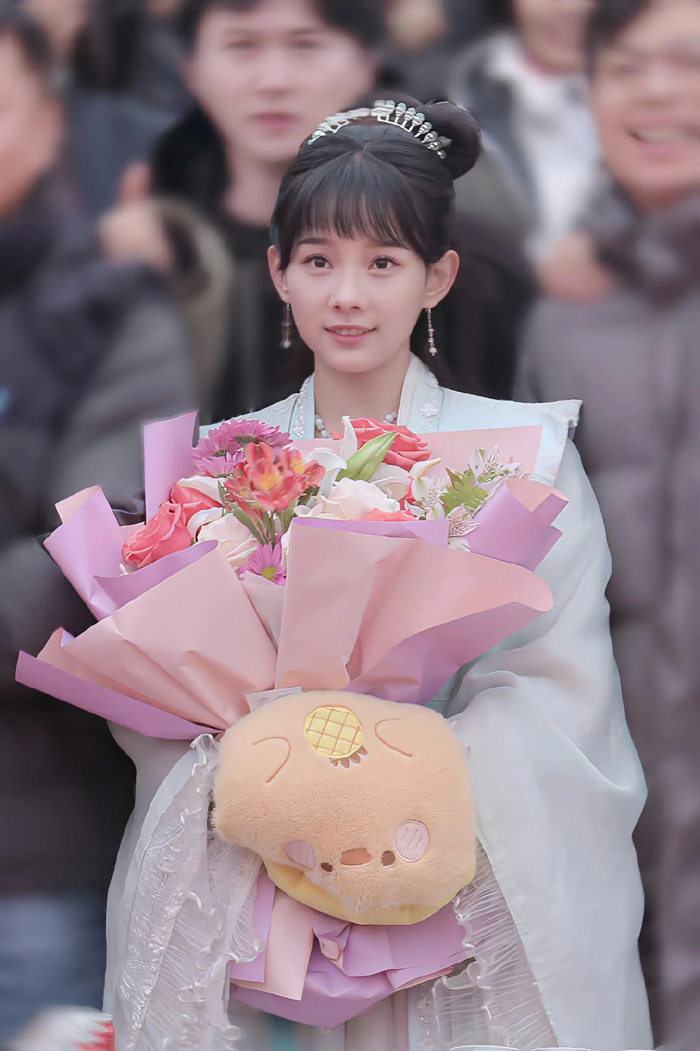 浅谈短发演员古装剧的发型症结总发量