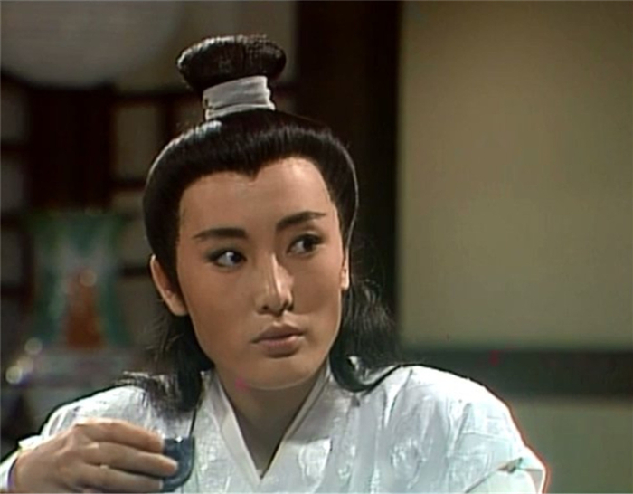 内地爆火的莲花争霸女配角大放异彩不输林青霞的东方不败