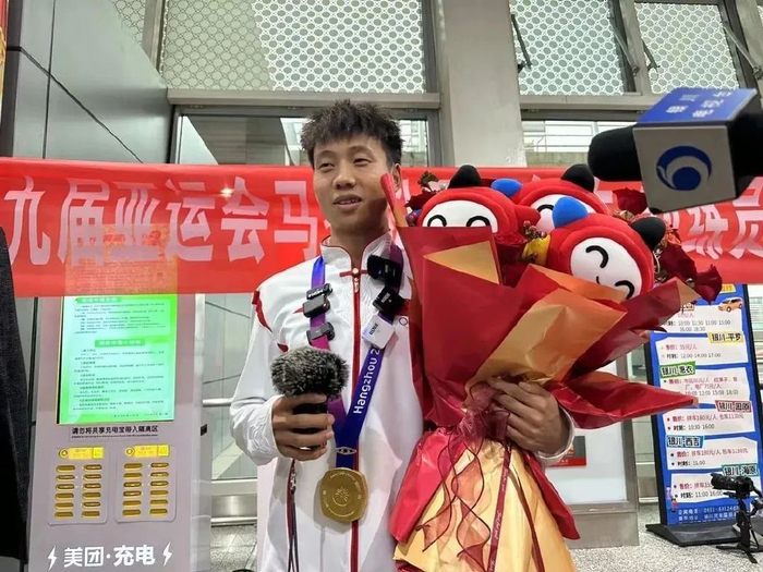 何杰与体彩共鸣,揭秘竞技体育背后的助力密码|马拉松|宁夏|何杰_新浪