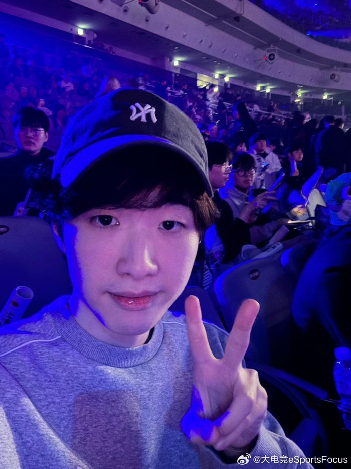 rascalnuclearghostkhan也来到了现场观赛crshowmakerouo