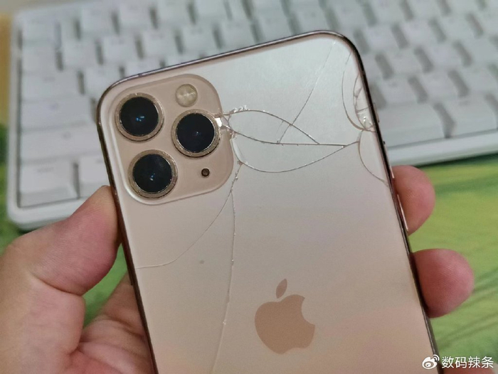 买同事的苹果11 pro,发现了三个暗病,我又不好翻脸|后盖|苹果|机器