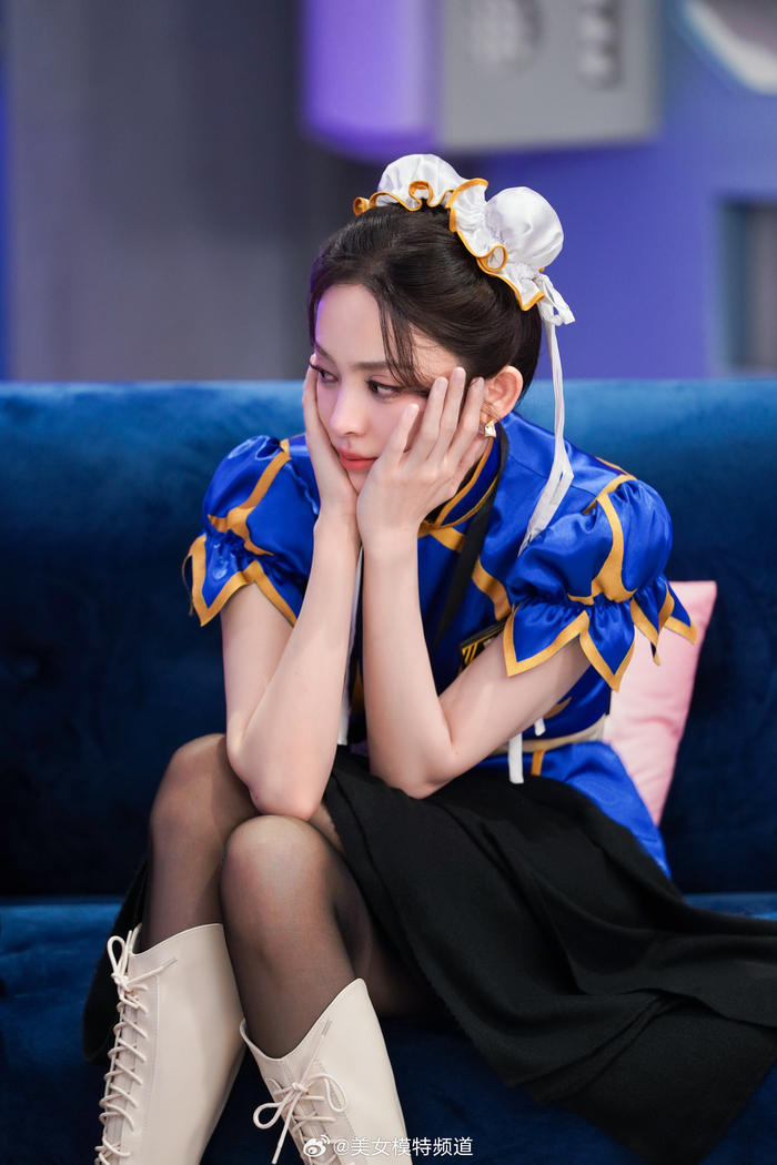 古力娜扎萌探合集丸子头造型