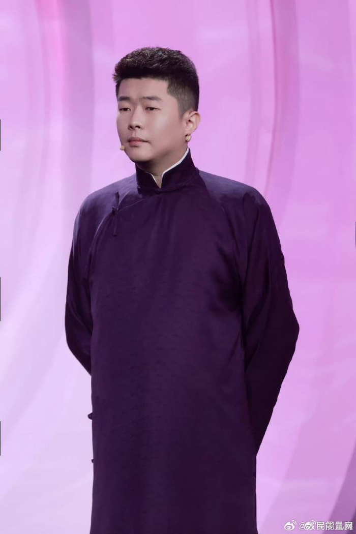 2019年,周九良与搭档孟鹤堂获邀担任"2019年度新肾儿公益代言人",恰值