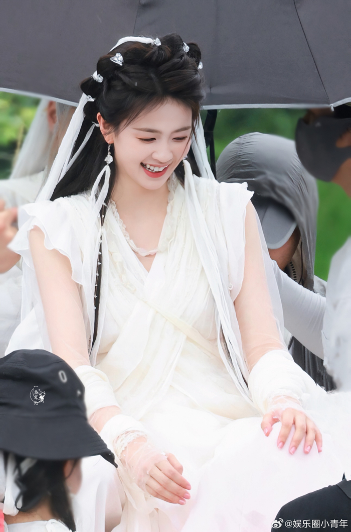 白鹿《临江仙》对我眼睛很友好啊!是仙女啊清冷感真的绝了啊!