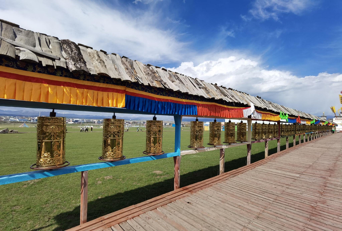 海北州海晏县的达玉部落,几年前来时只是匆匆一瞥